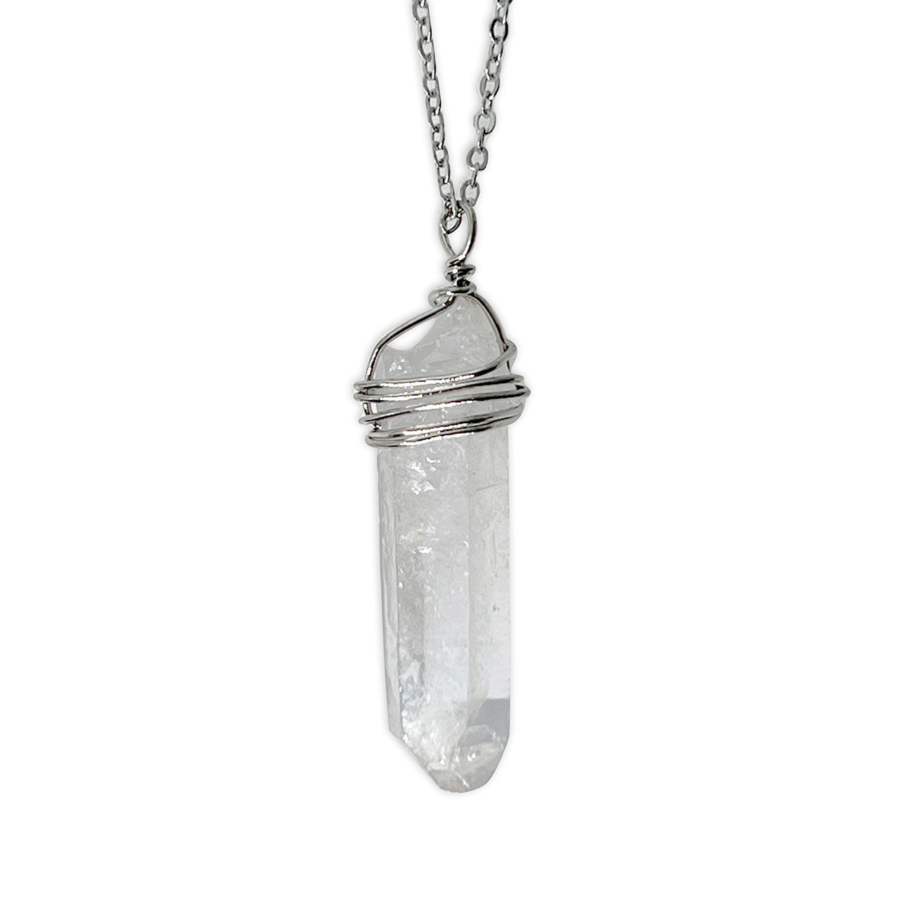 Shine daily with elegant clear crystal pendant glow