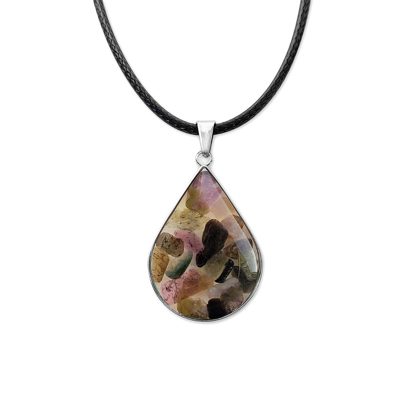 Teardrop tourmaline crystal necklace – natural gemstone pendant for energy, balance, and boho fashion.